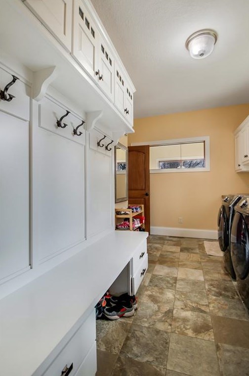 4655 Oakwood Hills Pkwy, Eau Claire WI  54701-7784 exterior