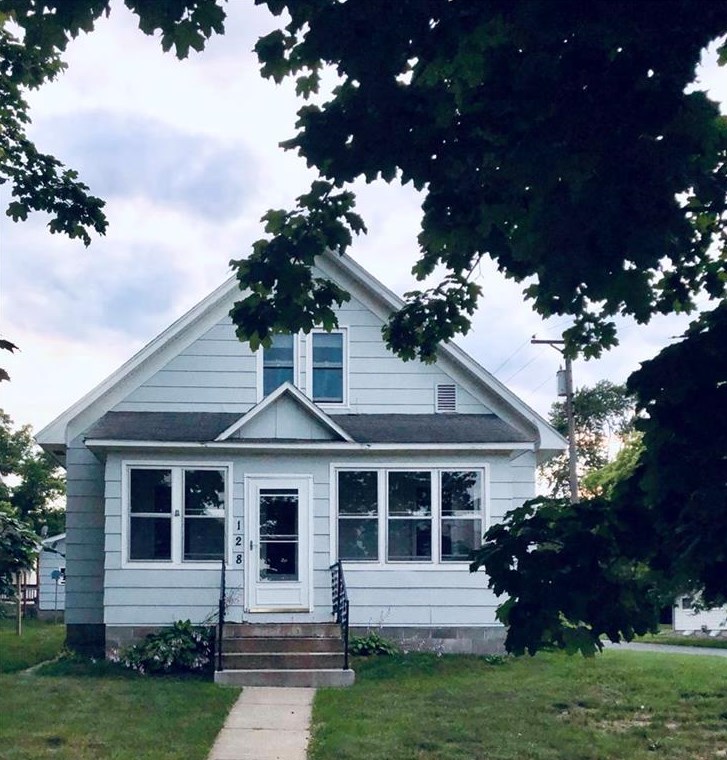 128 Michigan St, Eau Claire WI  54703-5960 exterior