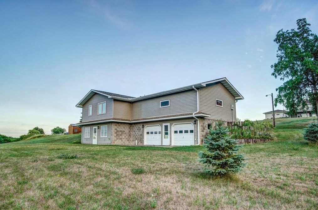 2512 240th St, Sterling WI  54006-3304 exterior