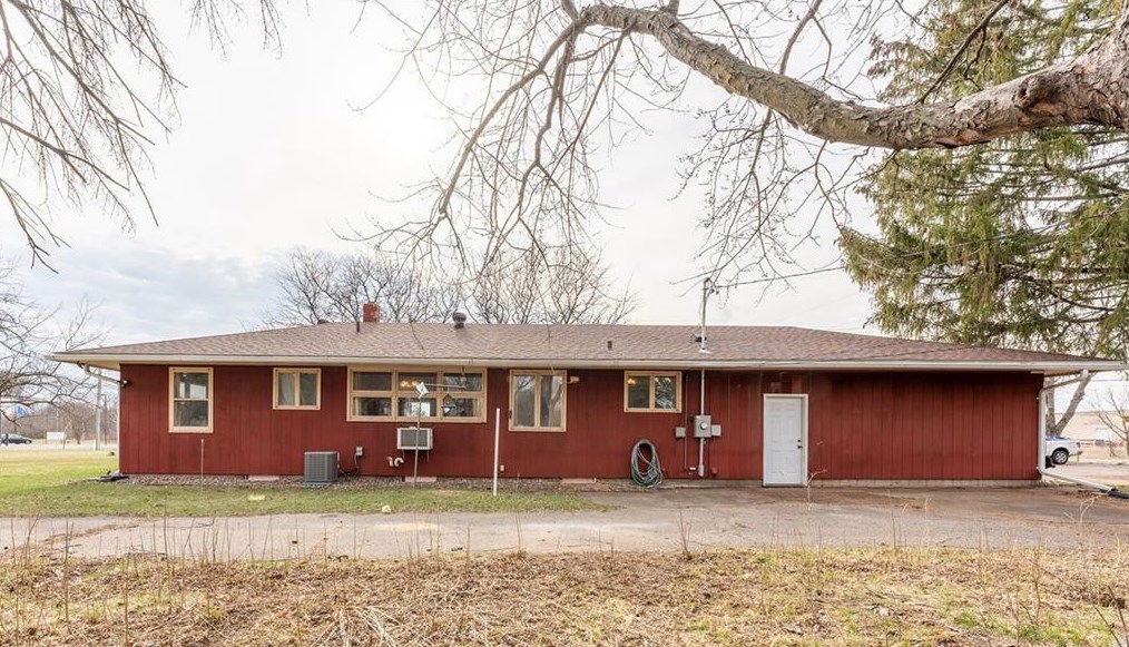 717 Park Ave, Eau Claire WI  54729-3508 exterior