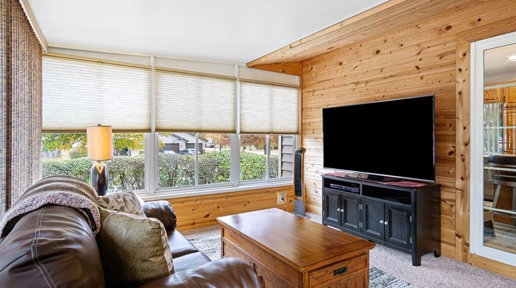 4737 Palmer Ln, Eau Claire WI  54701-7960 exterior