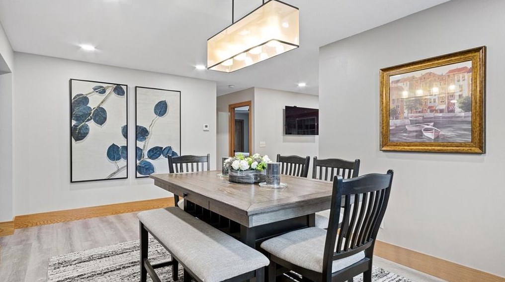 4737 Palmer Ln, Eau Claire WI  54701-7960 exterior