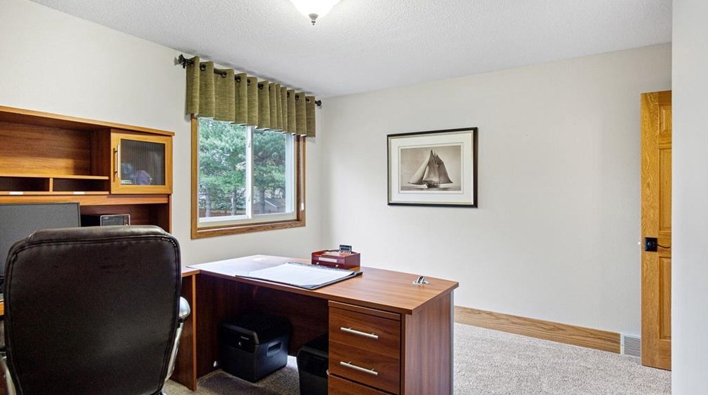 4737 Palmer Ln, Eau Claire WI  54701-7960 exterior