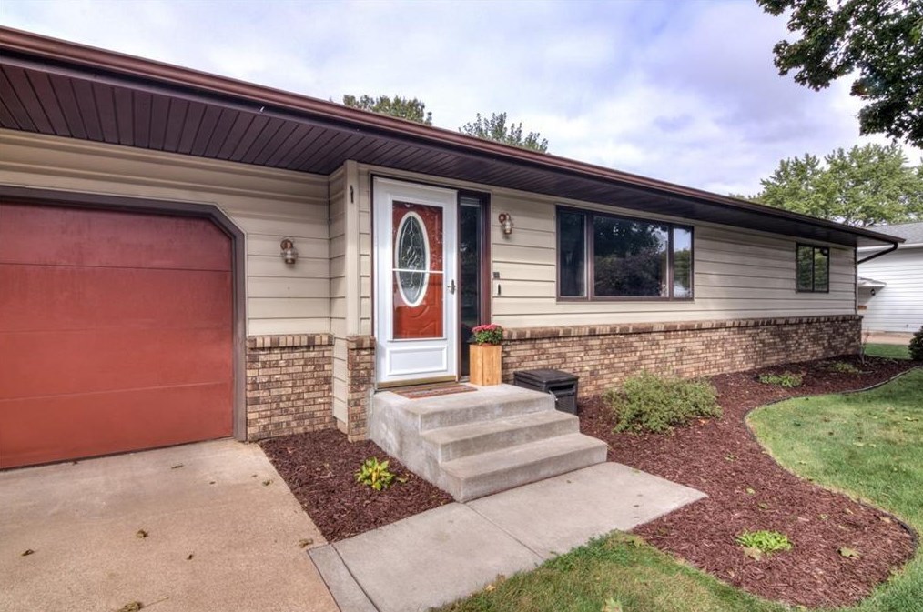 3130 Guthrie Rd, Eau Claire, WI 54703