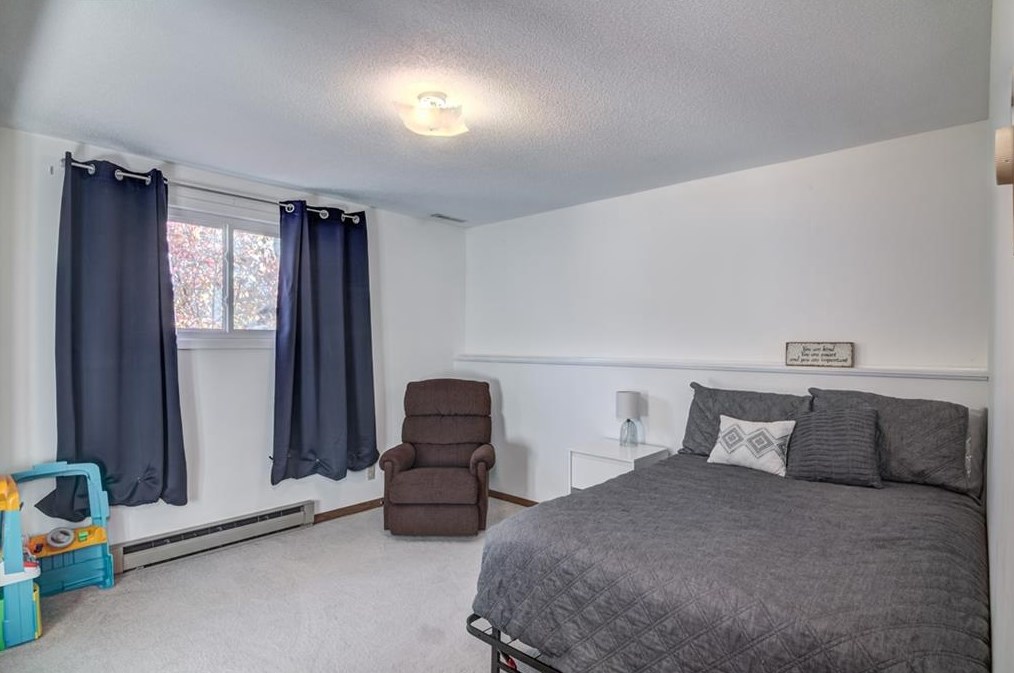 4702 Puttor Dr, Eau Claire WI  54701-7929 exterior