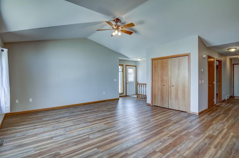 3242 Old Orchard Rd, Eau Claire, WI 54703