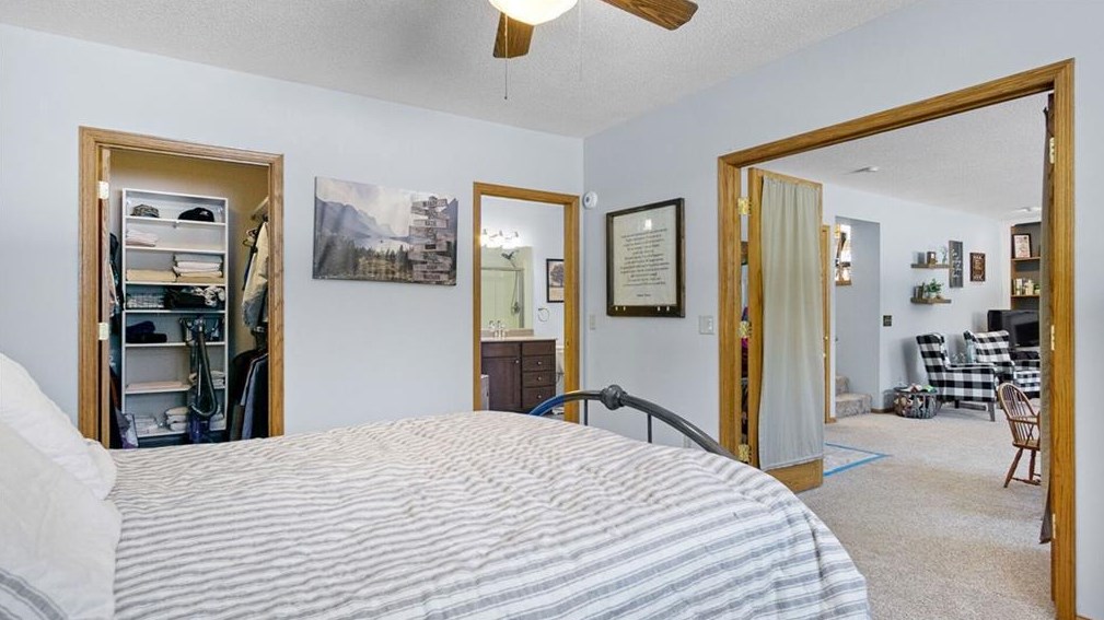 104 Canterbury Rd, Eau Claire WI  54701-7104 exterior