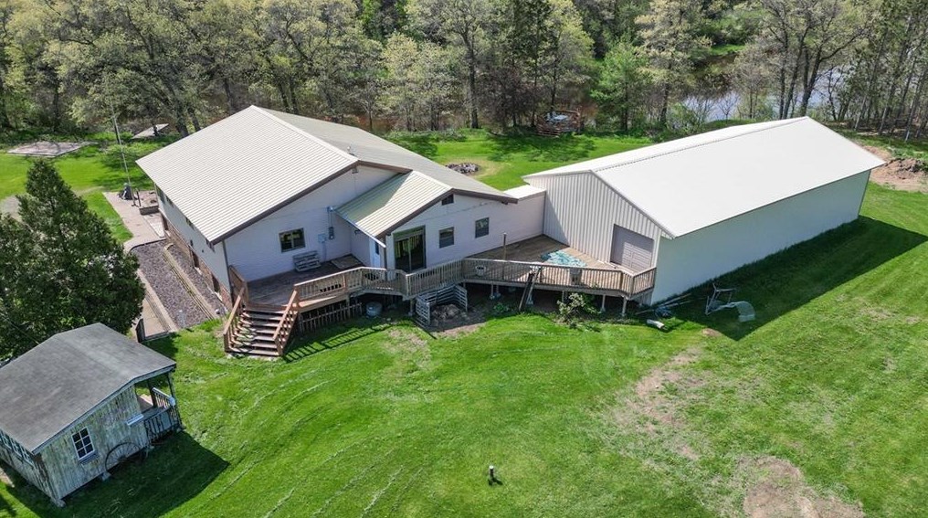 452 22 1/2 St, Chetek WI  54728-8813 exterior