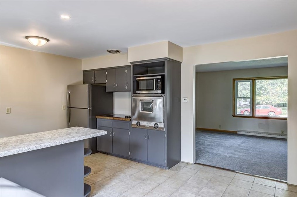 427 Grant Ave, Eau Claire WI  54701-6412 exterior
