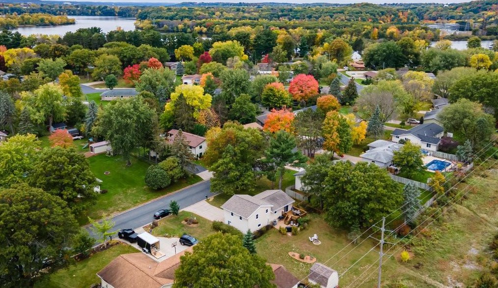 1318 Rowe St, Eau Claire WI  54703-1696 exterior