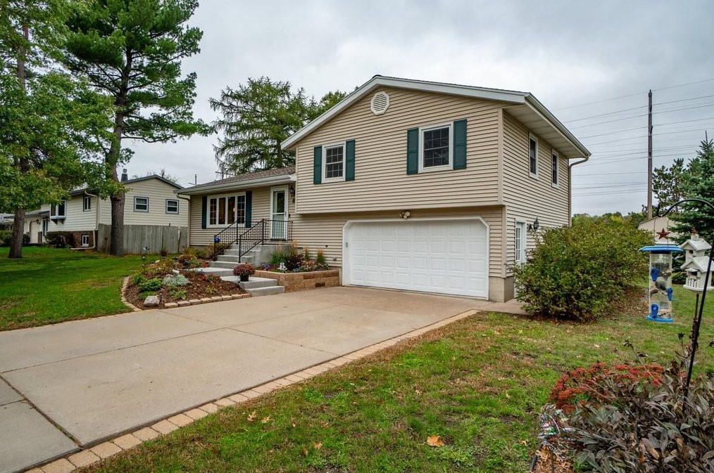 1318 Rowe St, Eau Claire WI  54703-1696 exterior