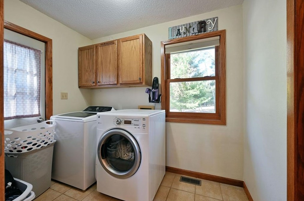2689 11th St, Cumberland WI  54829-9667 exterior