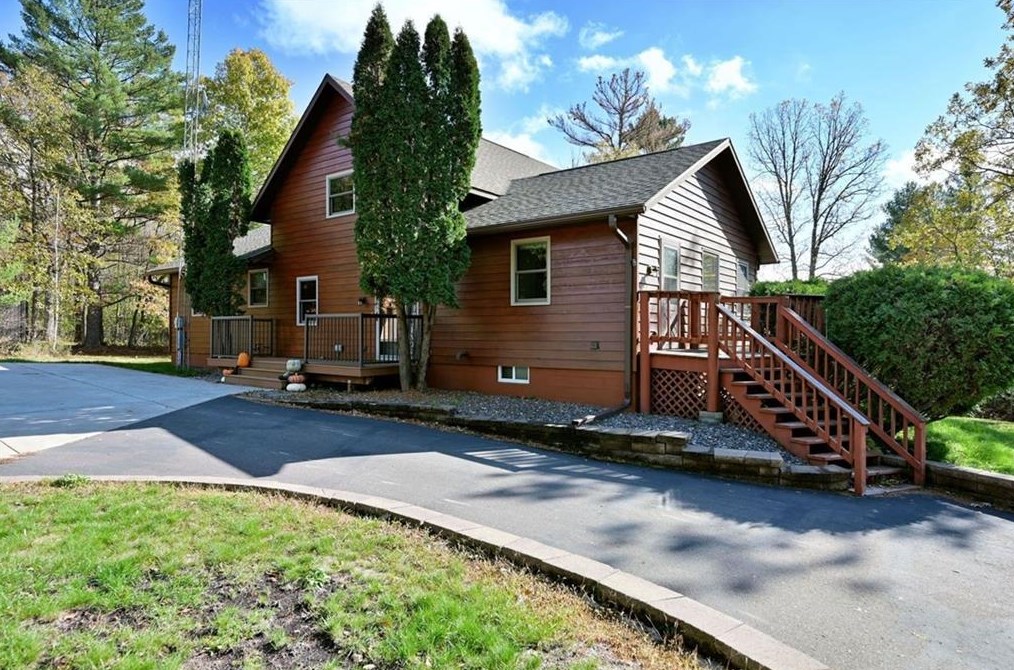 2689 11th St, Cumberland WI  54829-9667 exterior