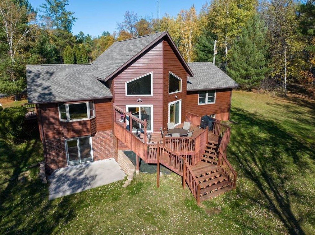 2689 11th St, Cumberland WI  54829-9667 exterior