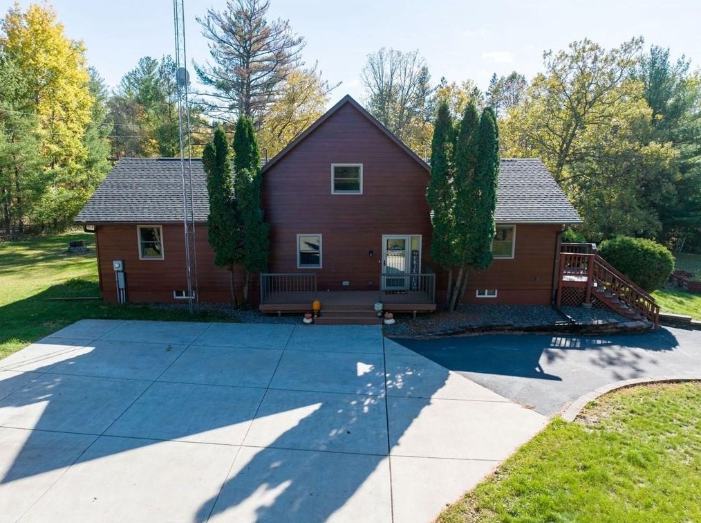 2689 11th St, Cumberland WI  54829-9667 exterior