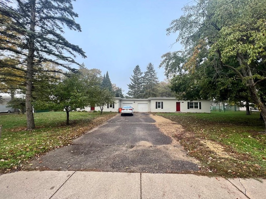 3358 Rudolph Rd, Eau Claire WI  54701-7536 exterior