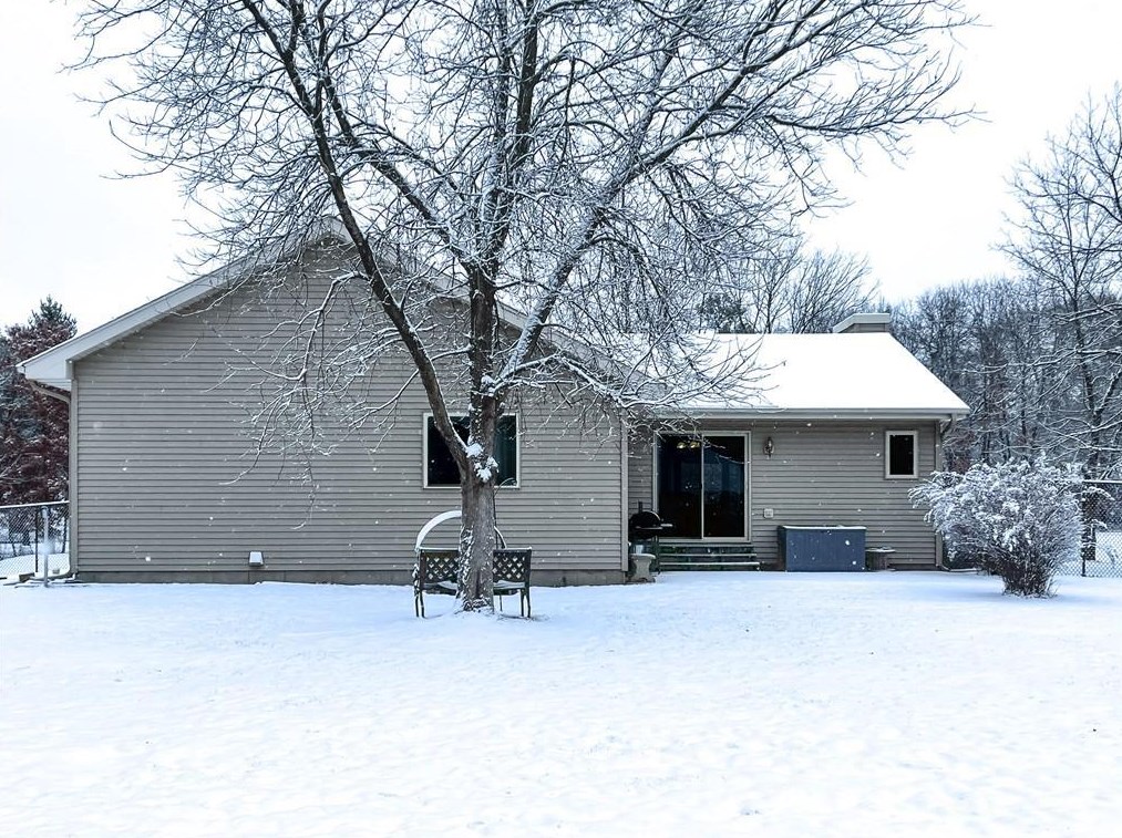 6464 190th Ave, Eau Claire WI  54729-6722 exterior