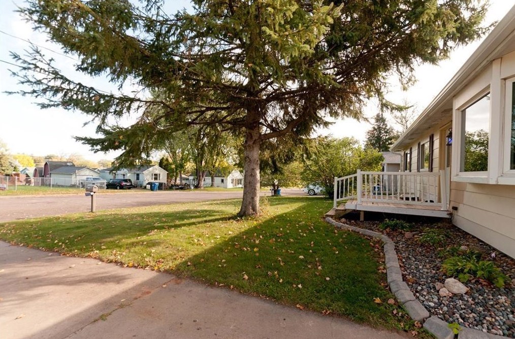 506 Barker St, Canton WI 54868-2622 exterior