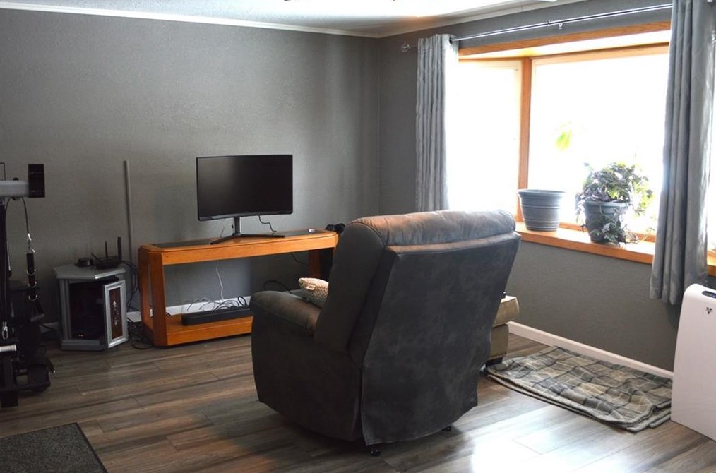 506 Barker St, Canton WI 54868-2622 exterior