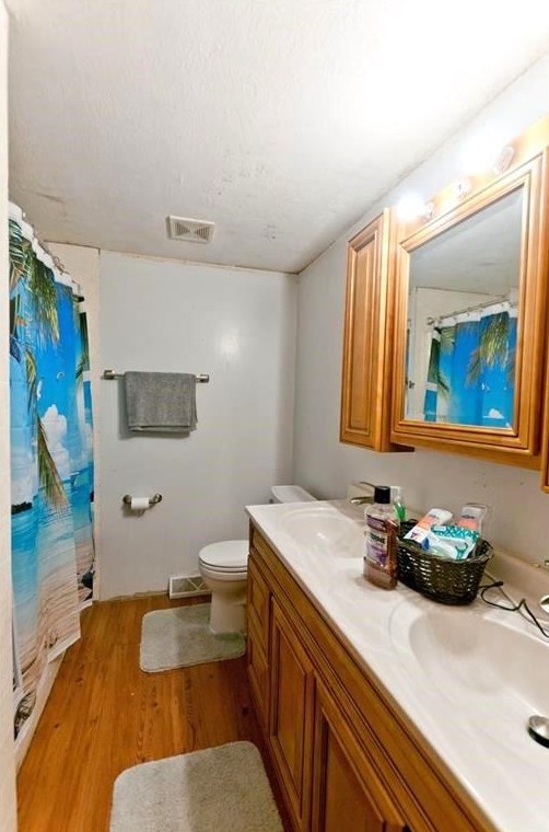 506 Barker St, Canton WI 54868-2622 exterior