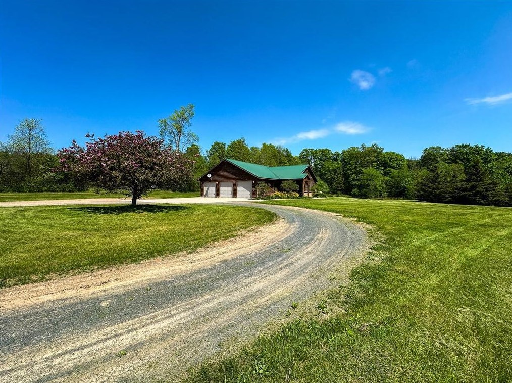 2445 23rd St, Canton WI exterior