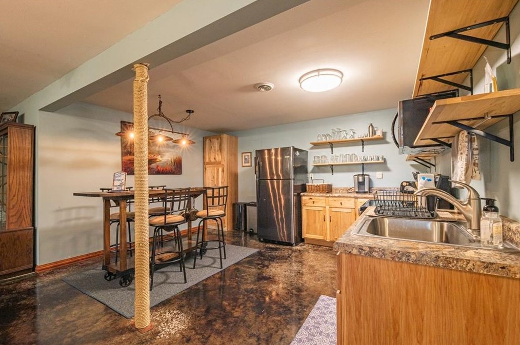 2477 28 1/2 St, Canton WI 54868-9093 exterior