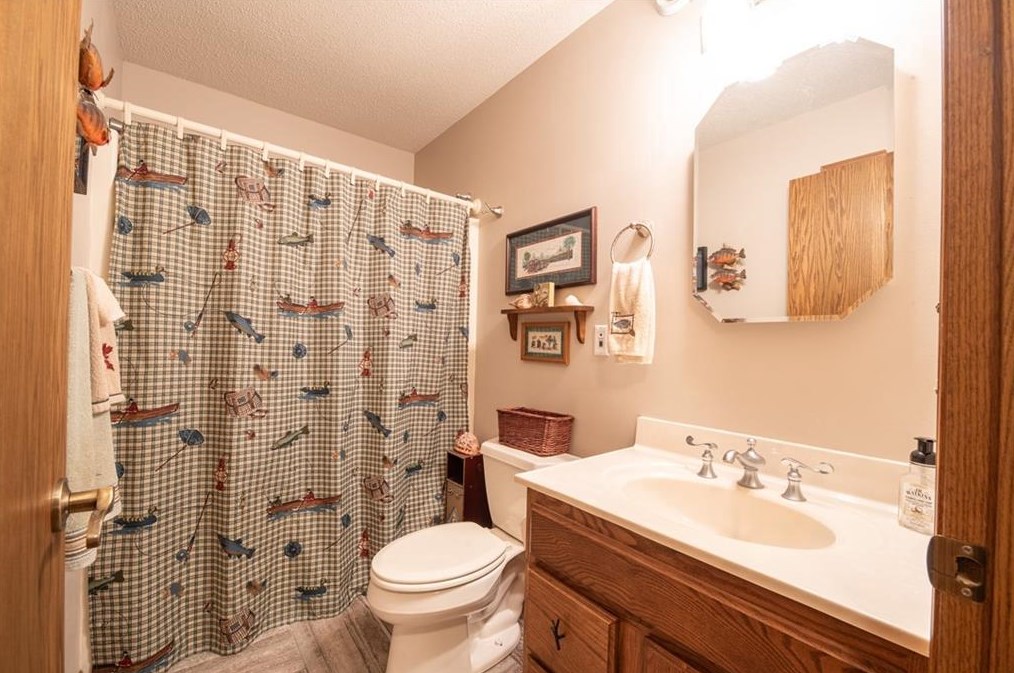 2477 28 1/2 St, Canton WI 54868-9093 exterior