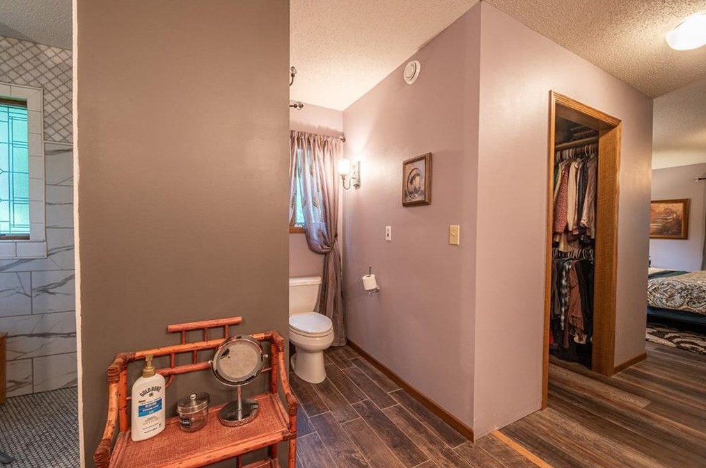 2477 28 1/2 St, Canton WI 54868-9093 exterior