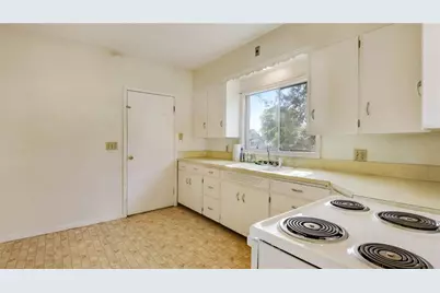 312 3rd Street, Abbotsford, WI 54405 - Photo 7