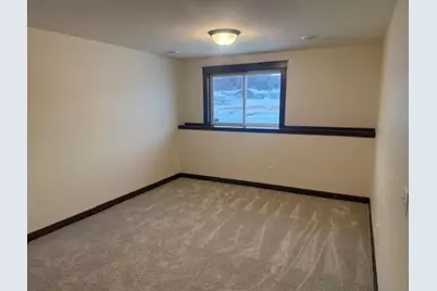 4973 Woodland Park Drive, Eau Claire, WI 54701 - Photo 7