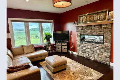 1747 E Drinkman Lane, Eau Claire, WI 54701 - Photo 17