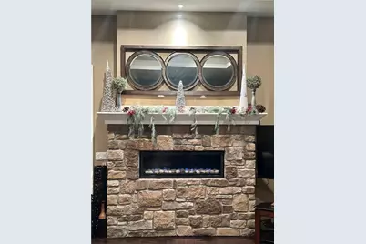 1747 E Drinkman Lane, Eau Claire, WI 54701 - Photo 11