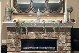 1747 E Drinkman Ln, Eau Claire, WI 54701 - Photo 11