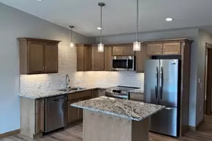 5529 Cottage Ln, Eau Claire, WI 54701 - Photo 3