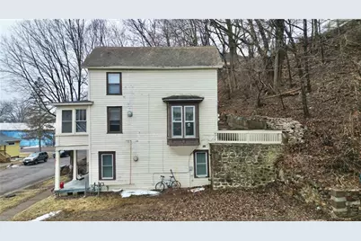 326 W Spring Street #1 &amp; 2, Chippewa Falls, WI 54729 - Photo 3