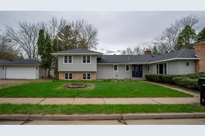 1413 E Clairemont Avenue, Eau Claire, WI 54701 - Photo 1