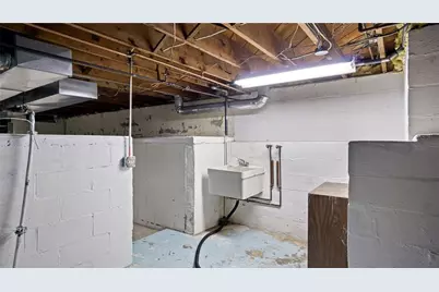 1413 E Clairemont Avenue, Eau Claire, WI 54701 - Photo 31