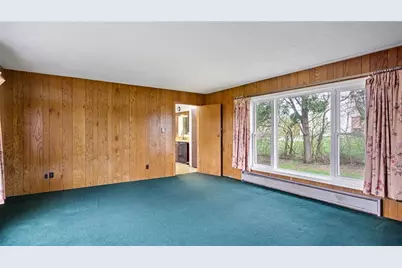 1413 E Clairemont Avenue, Eau Claire, WI 54701 - Photo 11