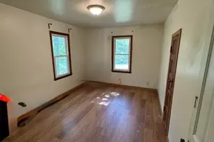 1404 Silvermine Dr, Eau Claire, WI 54703 - Photo 7