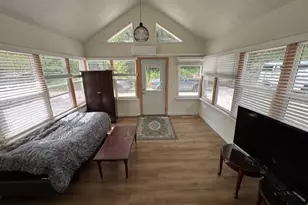 1404 Silvermine Dr, Eau Claire, WI 54703 - Photo 5