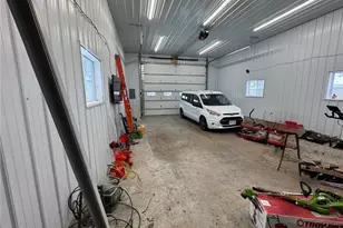 1404 Silvermine Dr, Eau Claire, WI 54703 - Photo 17