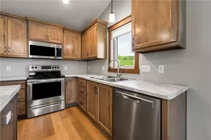 2837 Patrick John Dr, Eau Claire, WI 54703 - Photo 9