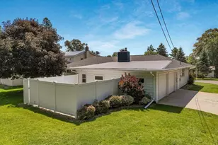 924 Superior St, Spooner, WI 54801 - Photo 9