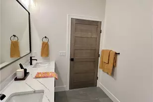 924 Bluff View Cir, Chippewa Falls, WI 54729 - Photo 27