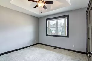 4240 Clay St, Eau Claire, WI 54701 - Photo 15