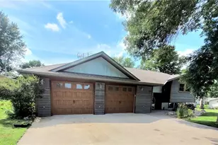 222 Ayers St, Neillsville, WI 54456 - Photo 5