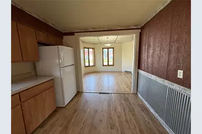 904 Railroad Avenue, Boyceville, WI 54725 - Photo 5