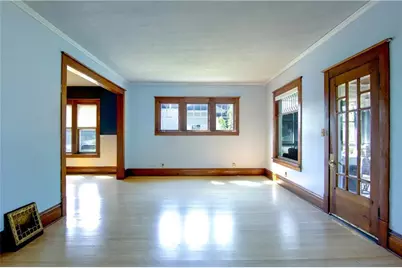 1011 6th Avenue, Eau Claire, WI 54703 - Photo 3