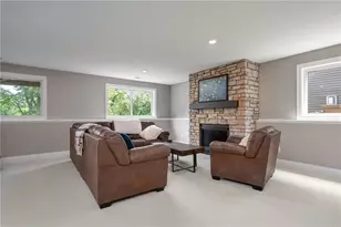 637 Maple Ct, New Richmond, WI 54017 - Photo 5