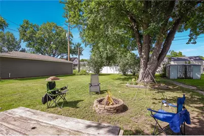 416 W Cedar Street, Chippewa Falls, WI 54729 - Photo 5